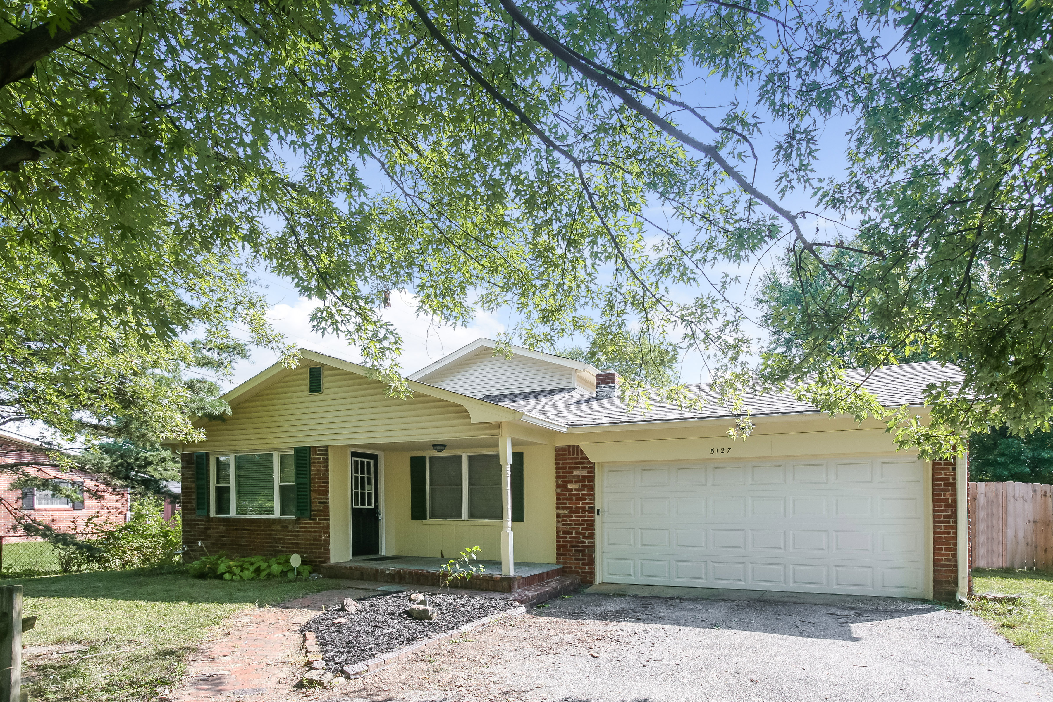 5127 Victoria Rd Indianapolis, IN 46228